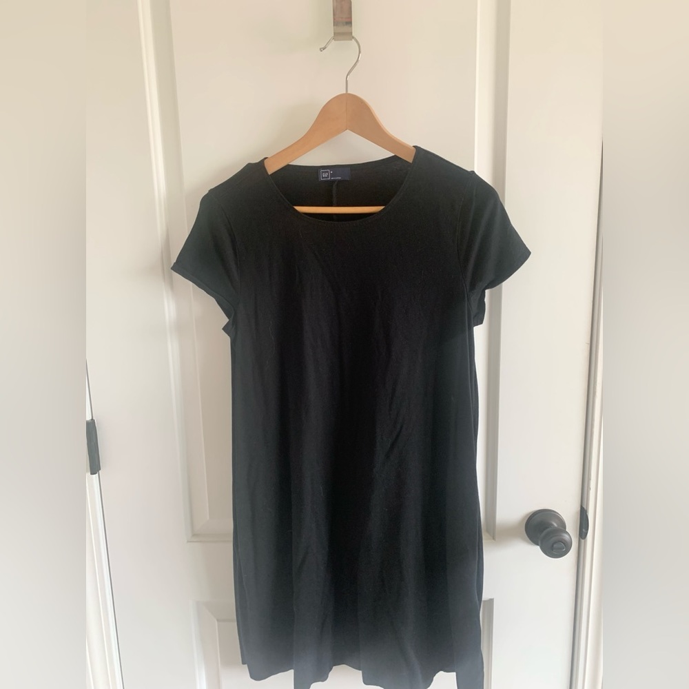 GAP Black Cap Sleeve Mini Dress / $15